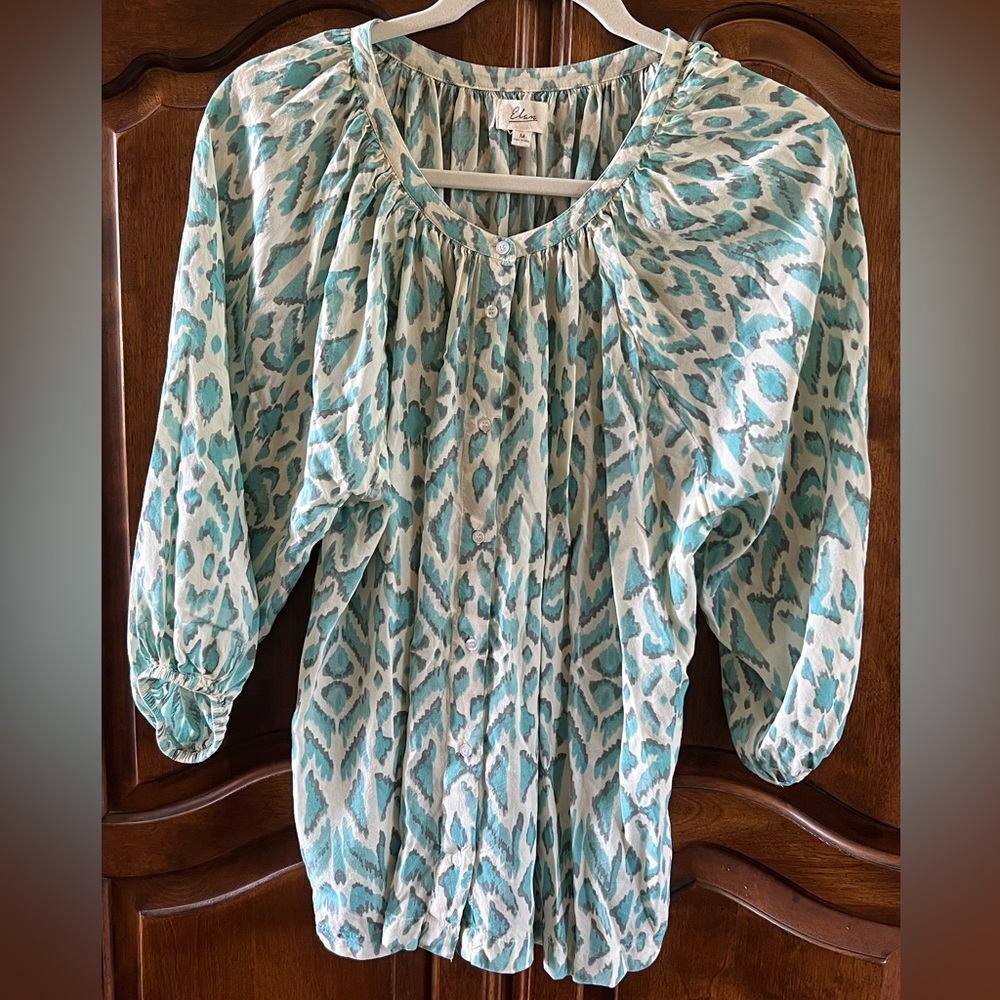 Elan V Neck Button Up Blouse floral